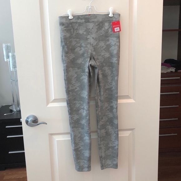 SPANX Jean-ish Ankle Leggings Stone Wash Camo - Picture 9 of 16
